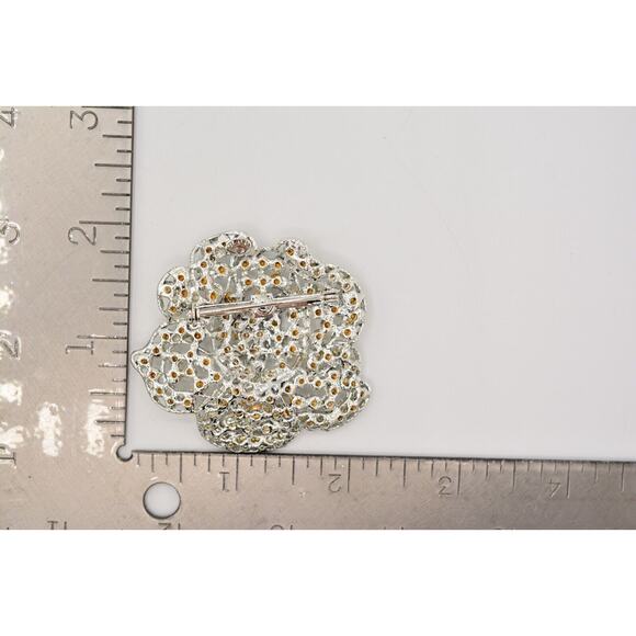 Weiss Vintage Crystal Flower Pin Brooch Rhinestone Sparkling Silver Signed BinJ - Picture 12 of 12